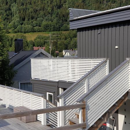 Lyngen Apartments Lyngseidet 외부 사진